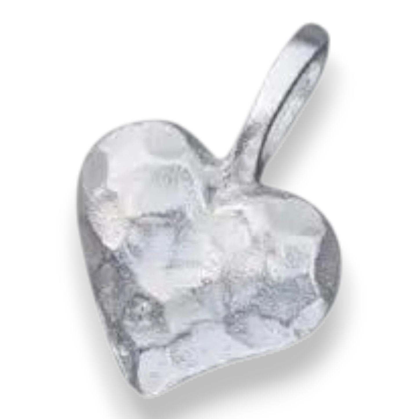 Manuela Carl Herzanhänger Silber Matt – eleganter, mattierter Silberanhänger in Herzform. Perfekt als Schmuckstück für besondere Anlässe.