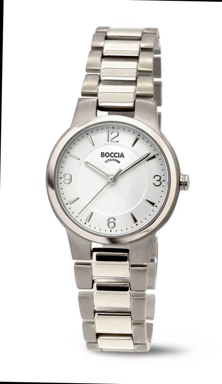 Boccia Damen-Quarzuhr mit Titanband in Silber. Elegante und klassische Damenuhr mit weißem Zifferblatt und hochwertigem Titanarmband.