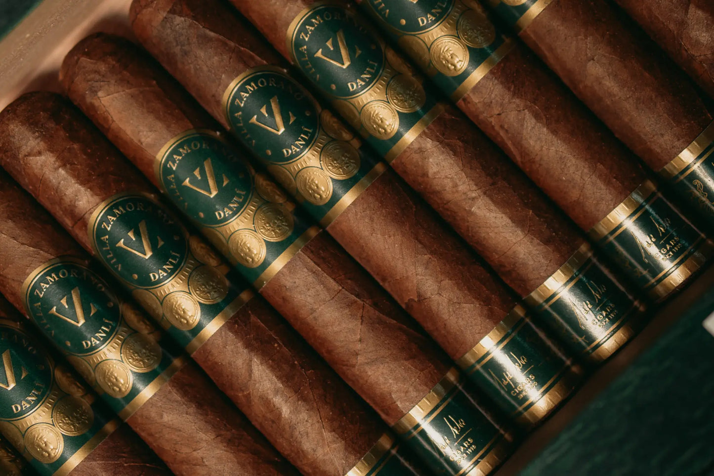 Villa Zamorano Danli Toro Stilbild Bendixen-Braun – Dein Fachgeschäft für Zigarren in Augsburg