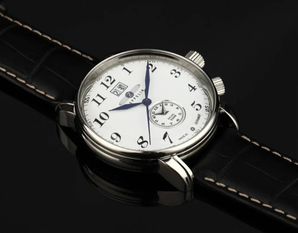 Exklusive Zeppelin Quarzuhr mit zweiter Zeitzone in edlem Design. Hochwertige Herrenuhr mit weißem Zifferblatt und schwarzem Lederarmband.
