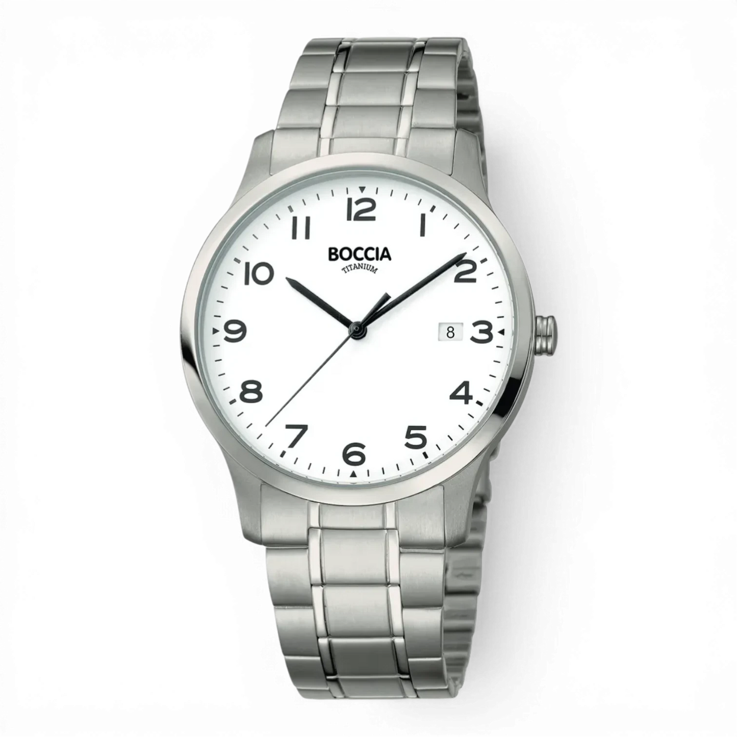 Boccia Titan Herrenuhr mit Datumsanzeige und weißem Zifferblatt. Leichtes Titanarmband, schwarze Zahlen und Quarzwerk. Erhältlich bei Bendixen-Braun.