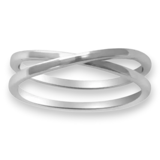 Eleganter Manuela Carl Ring aus Silber 925 mit filigranem, überkreuztem Design. Erhältlich bei Bendixen-Braun – dein Juwelier in Augsburg.