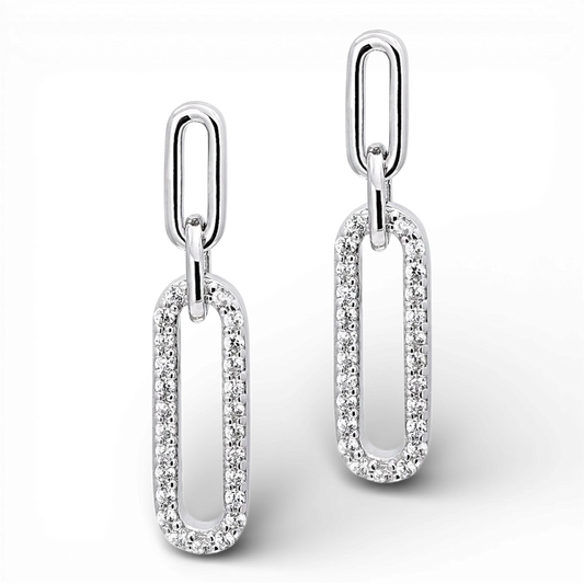 Yvette Ries Ohrhänger aus rhodiniertem Silber mit funkelnden Zirkonia-Steinen. Eleganter Schmuck für besondere Anlässe bei Bendixen-Braun.