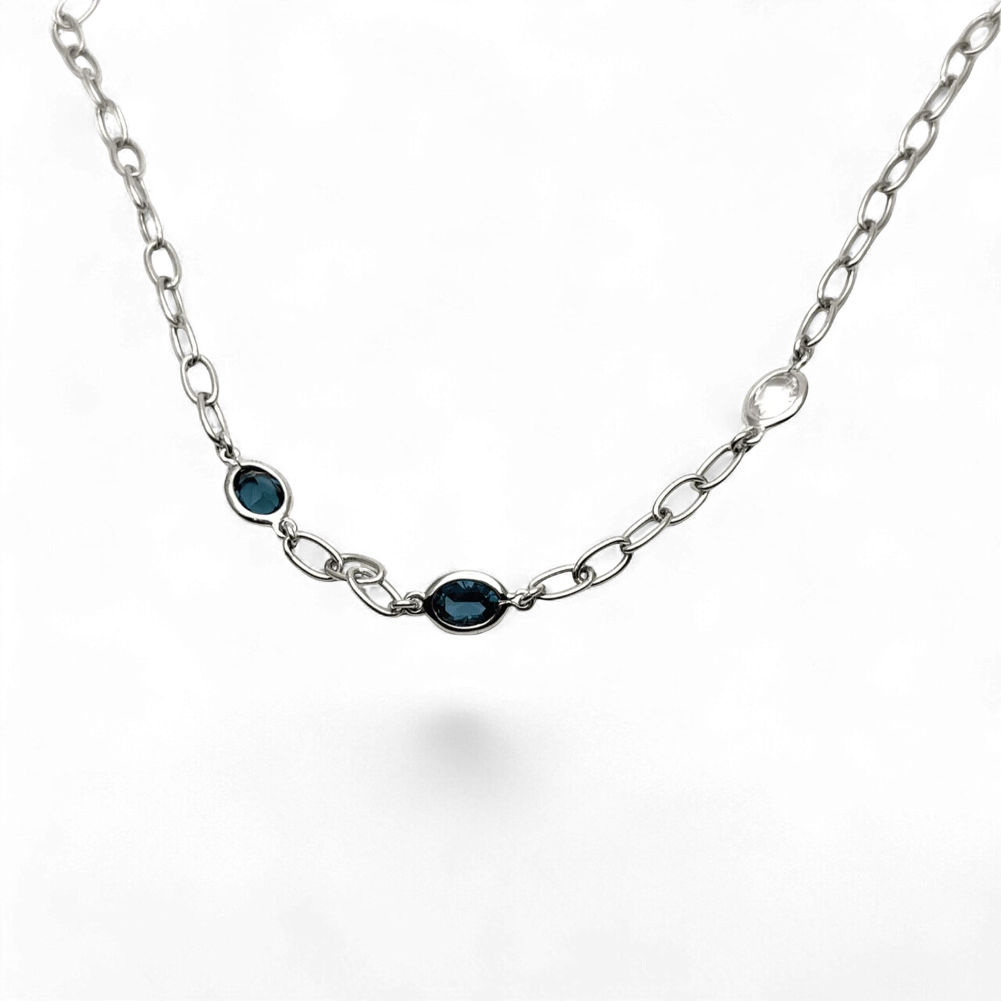 Yvette Ries Kette Silber rhodiniert mit Zirkonia Bendixen-Braun - Dein Juwelier Augsburg Schmuck