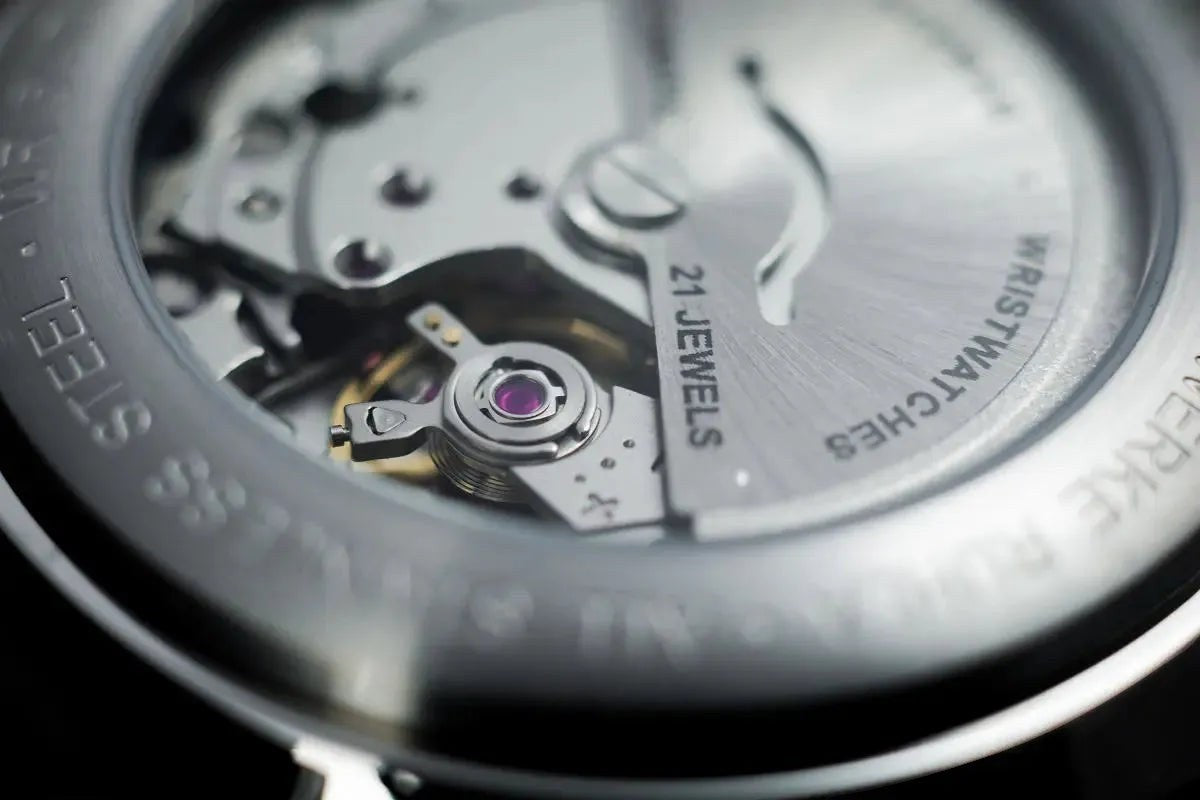 Bendixen-Braun Bauhaus automatic men's watch movement with 21 jewels and stainless steel case.