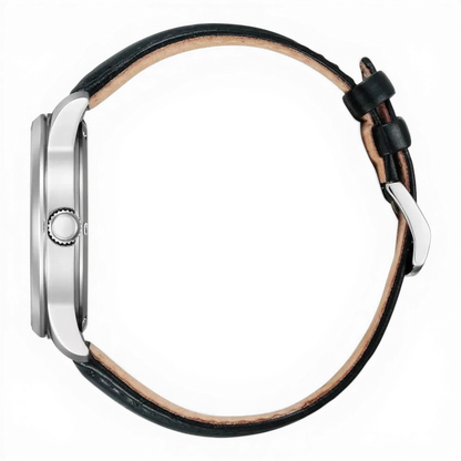 Seitliche Ansicht der Citizen Klassischen Herren-Solaruhr aus Edelstahl mit schwarzem Lederarmband. Elegantes Design für stilbewusste Männer.