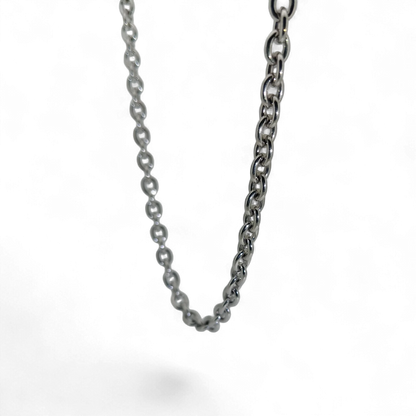 Bendixen-Braun rhodium-plated sterling silver chain with large links and spring ring clasp, 48cm length.