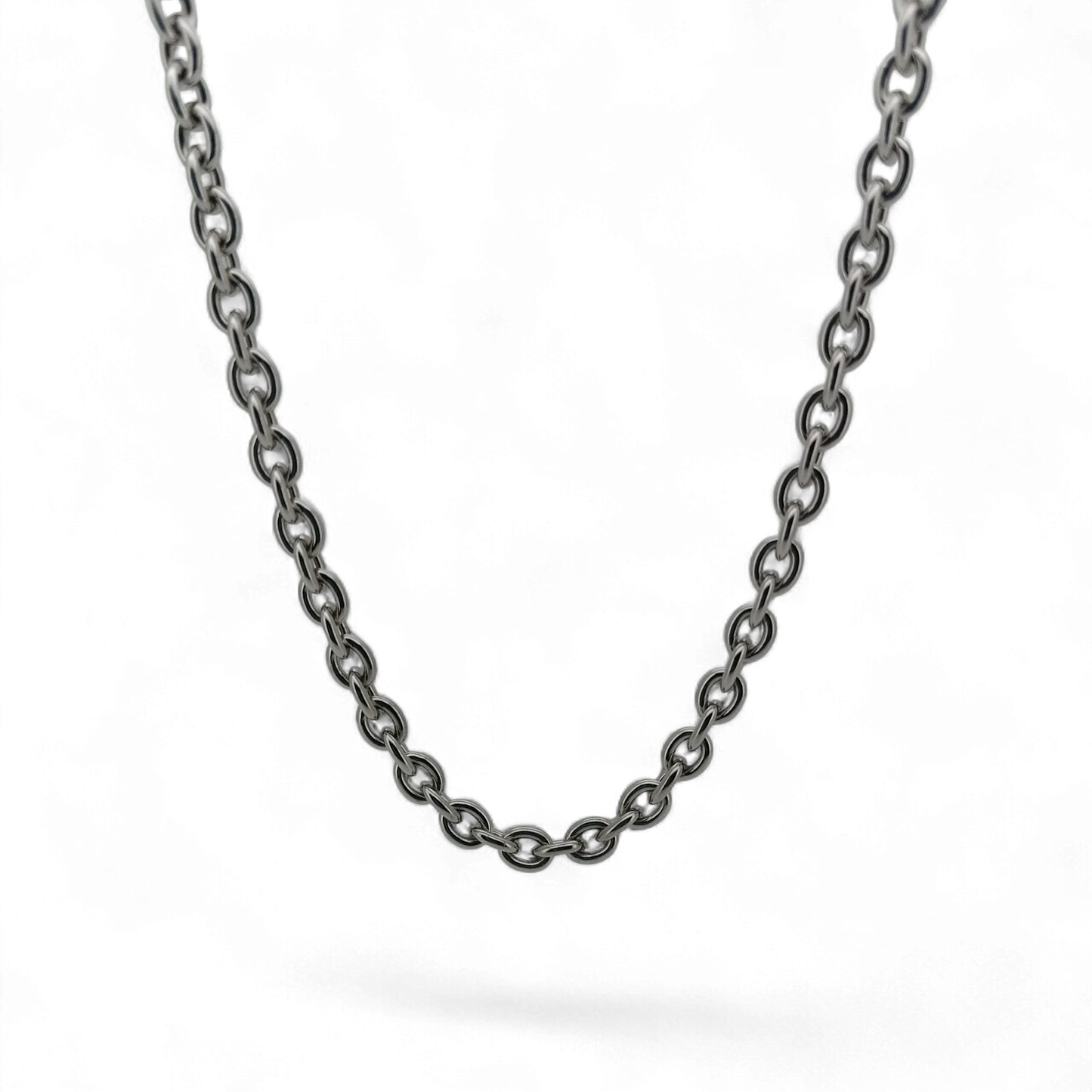 Bendixen-Braun rhodium-plated sterling silver necklace with large links and a spring ring clasp, 48cm length.