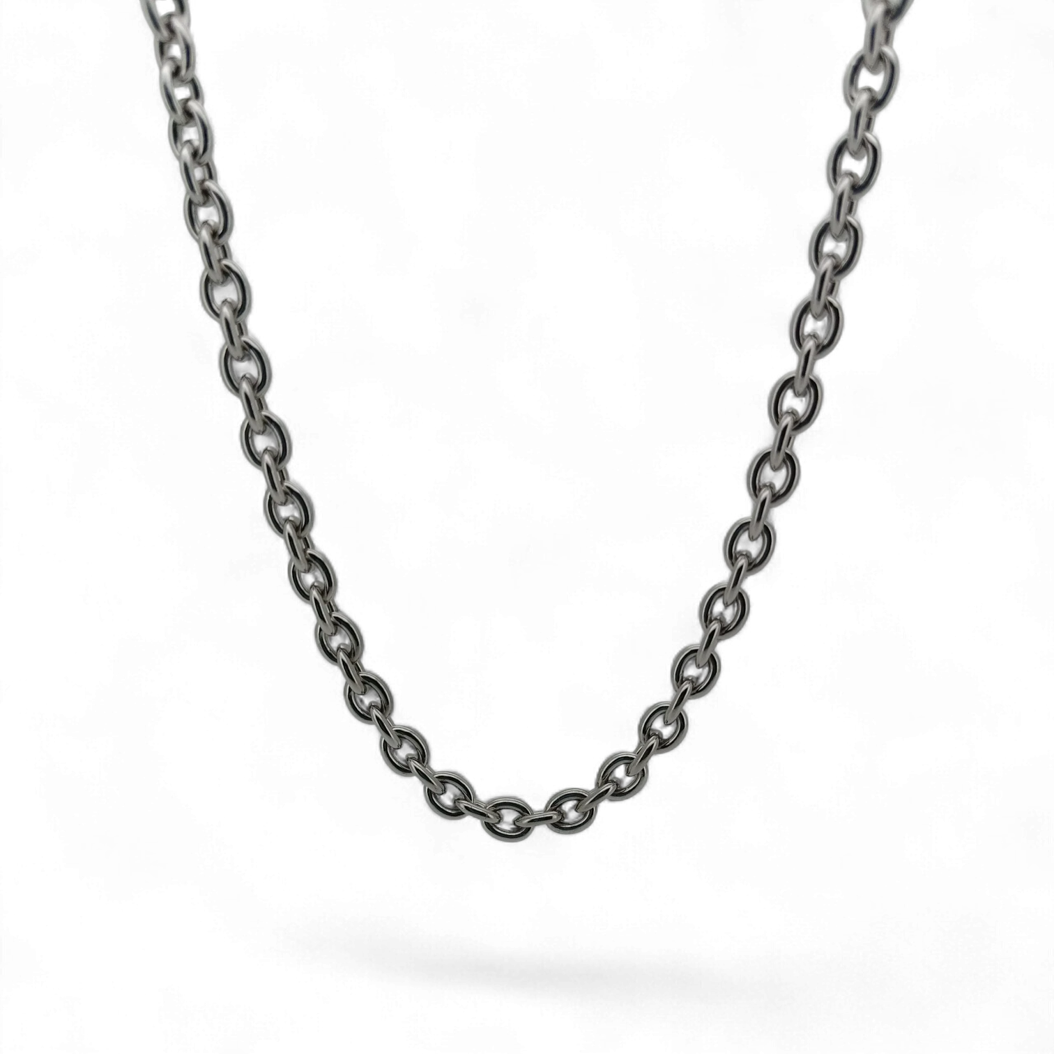 Bendixen-Braun rhodium-plated sterling silver necklace with large links and a spring ring clasp, 48cm length.