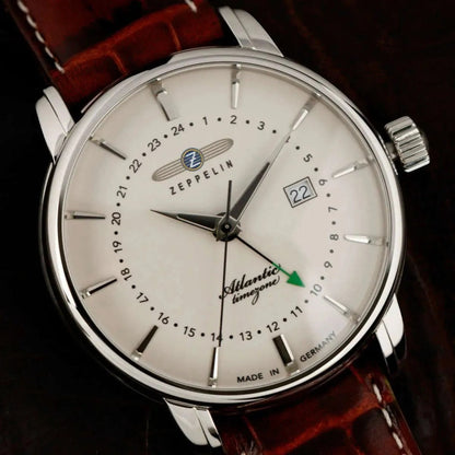 Zeppelin Herrenuhr-Quarz Beige mit Dual Time.
